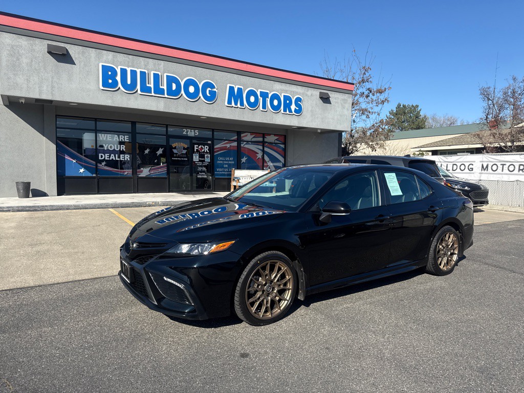 2024 Toyota Camry Image 1