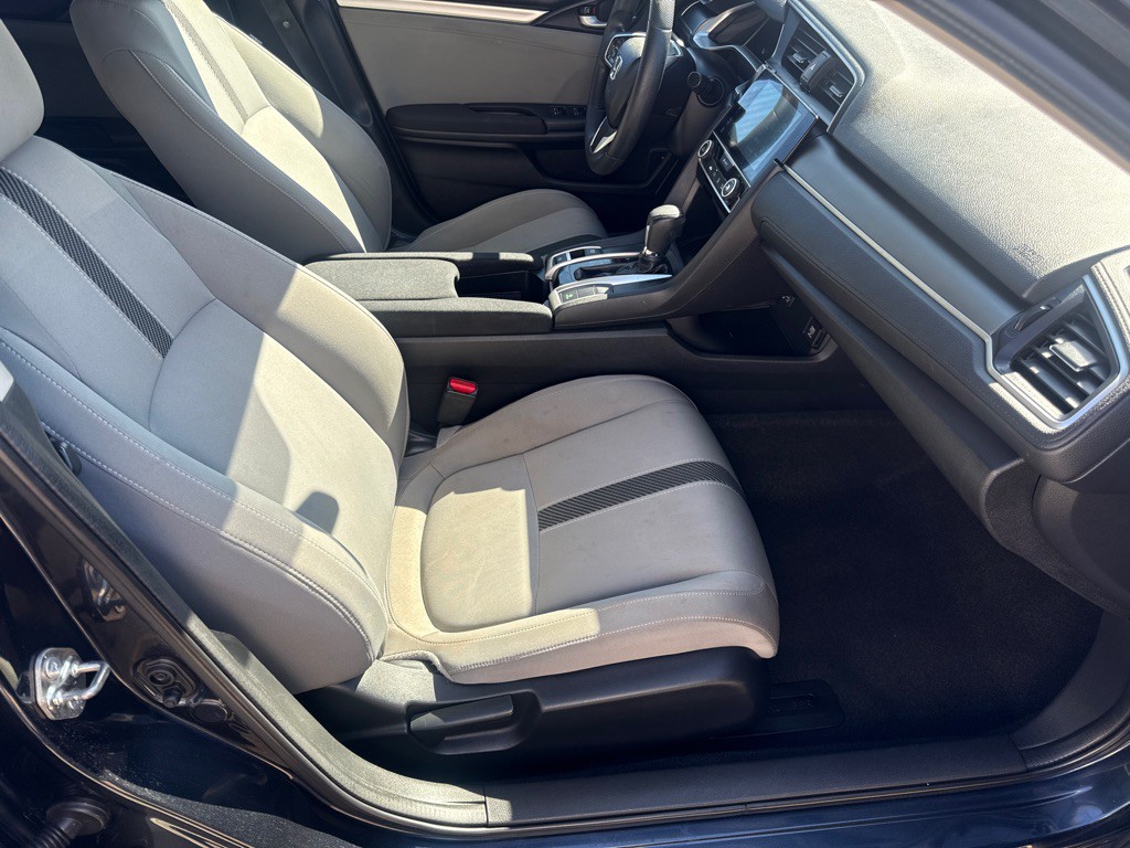 2018 Honda Civic Image 15