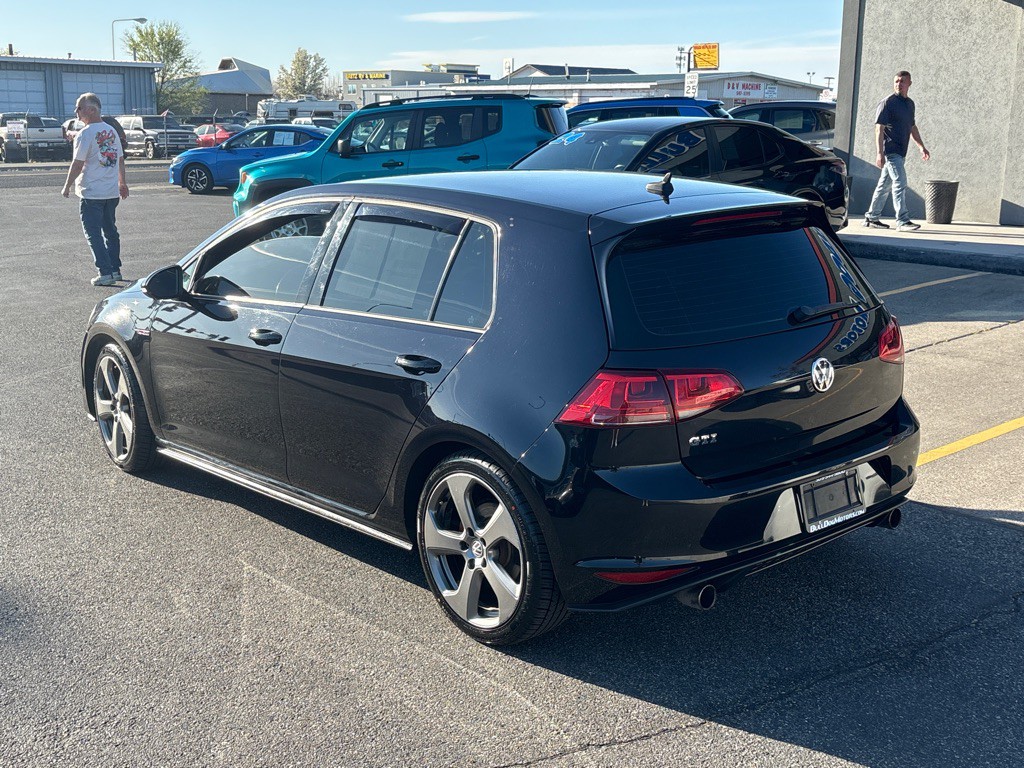 2016 Volkswagen GTI Image 3