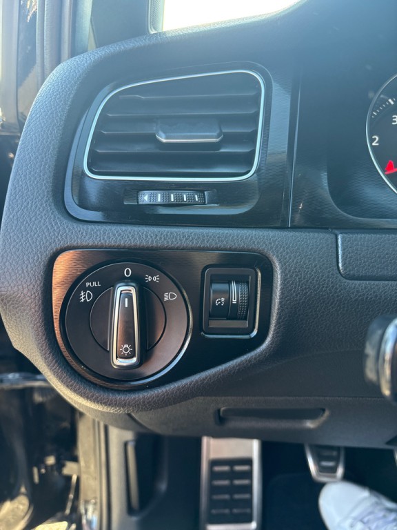 2016 Volkswagen GTI Image 15