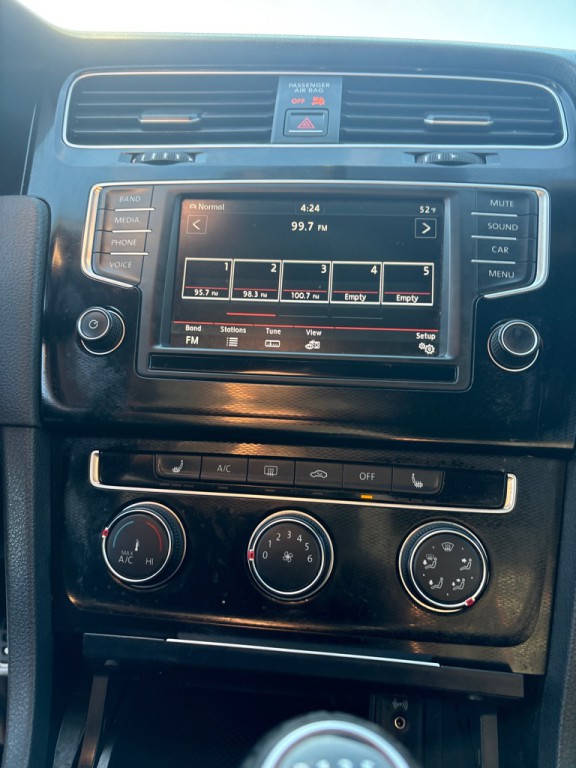 2016 Volkswagen GTI Image 20