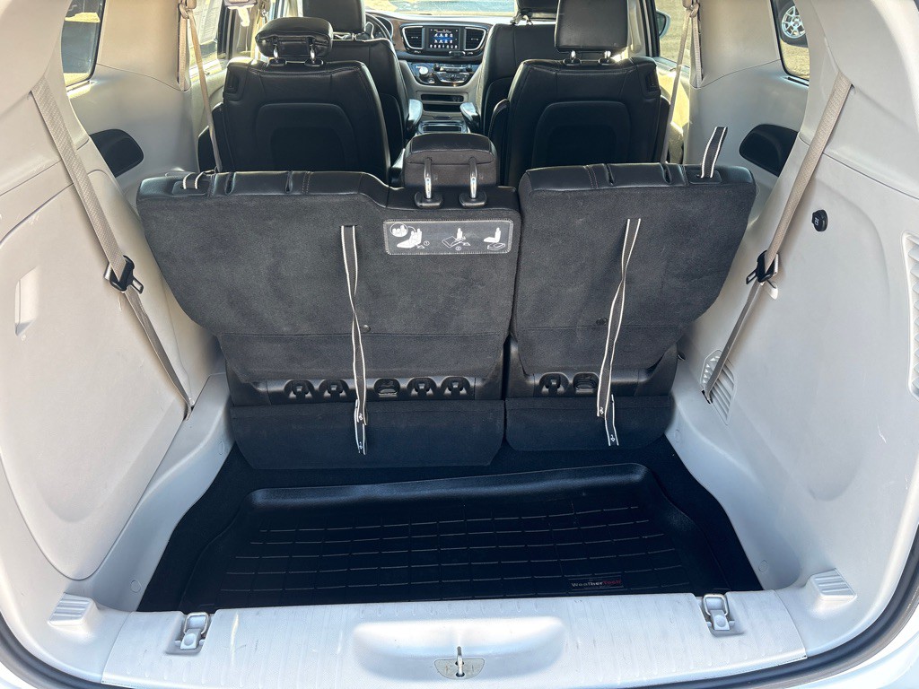 2019 Chrysler Pacifica Image 11