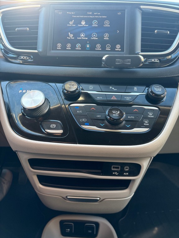 2019 Chrysler Pacifica Image 21