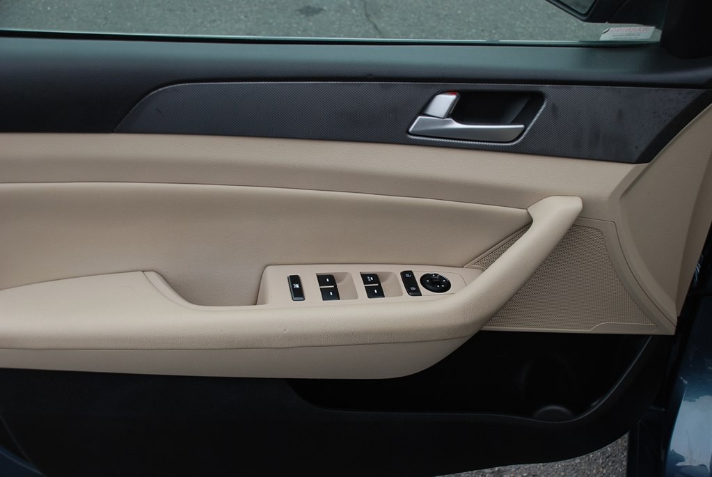 2015 Hyundai Sonata Image 9
