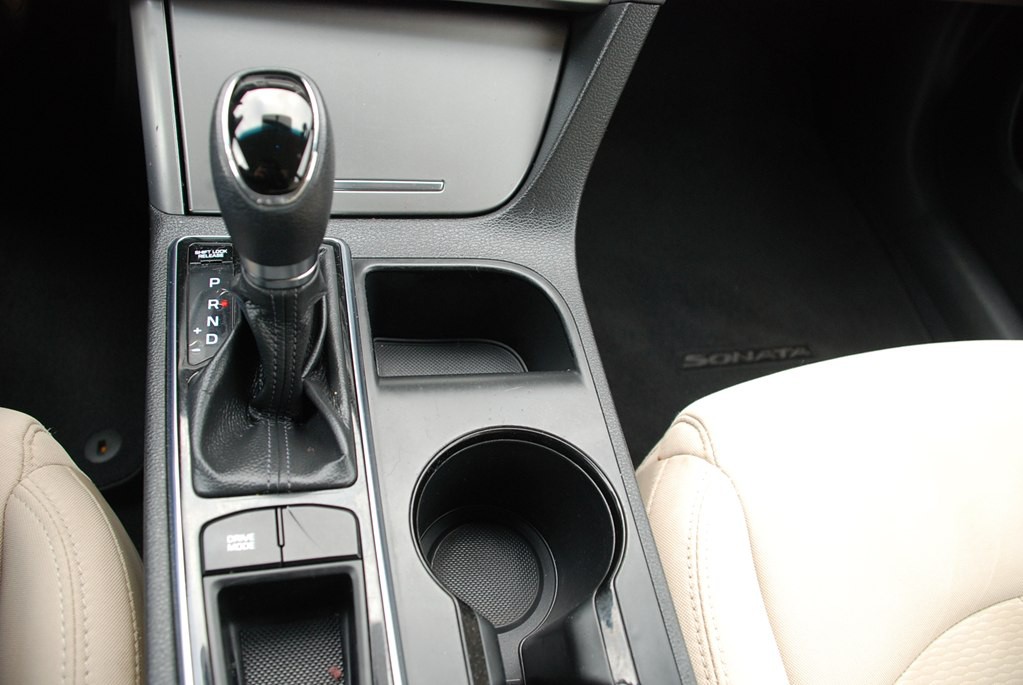 2015 Hyundai Sonata Image 16