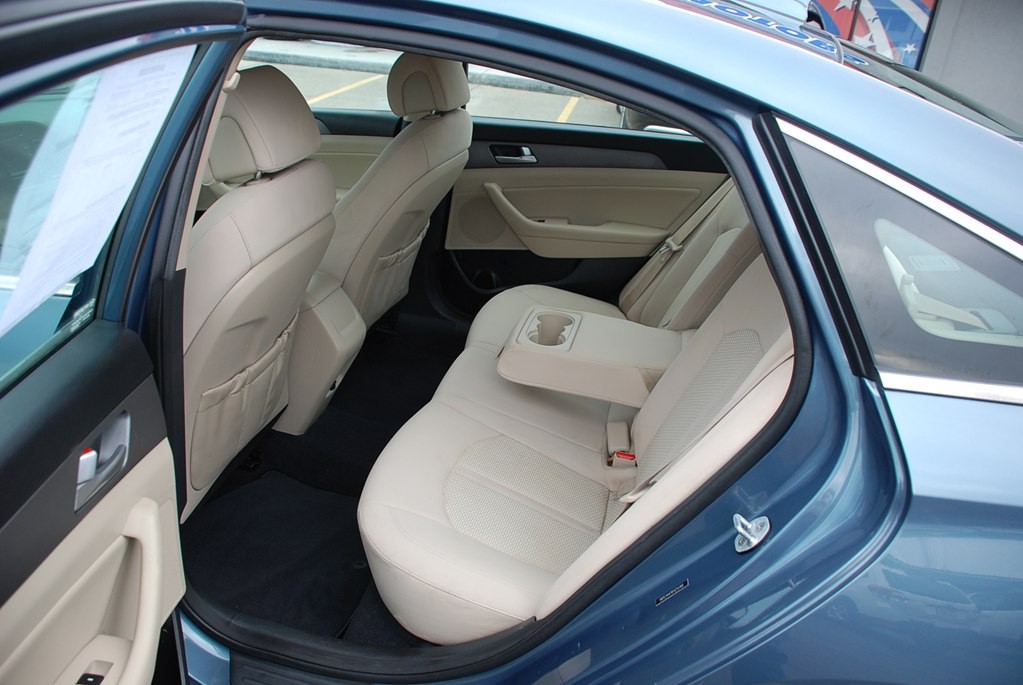 2015 Hyundai Sonata Image 17