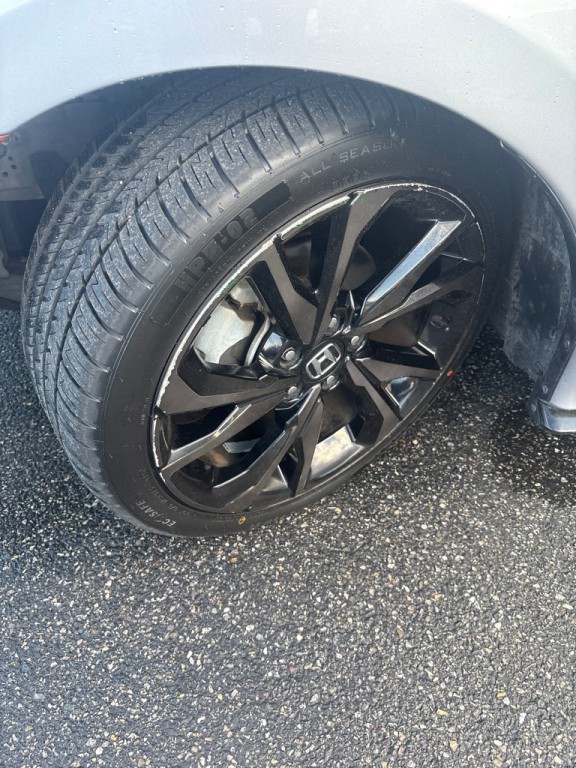 2018 Honda Civic Image 9