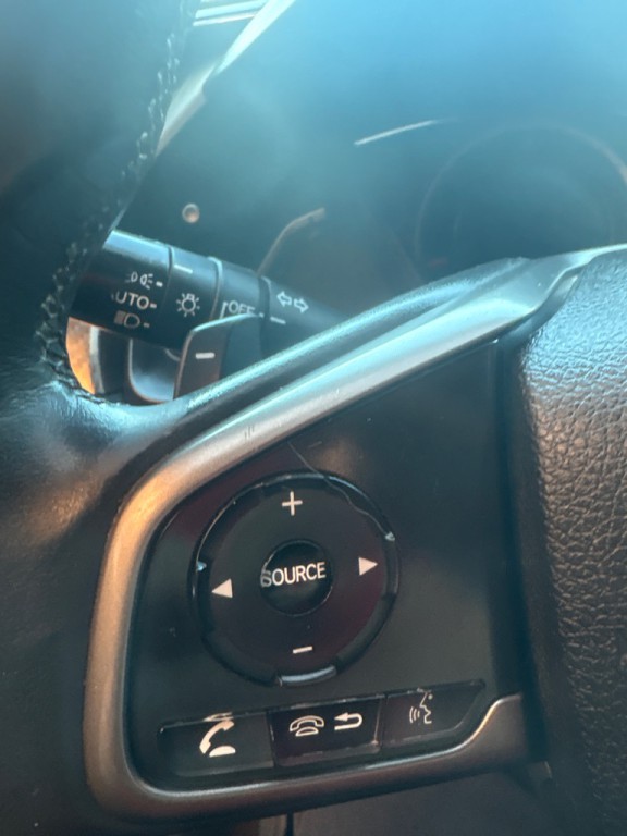 2018 Honda Civic Image 16