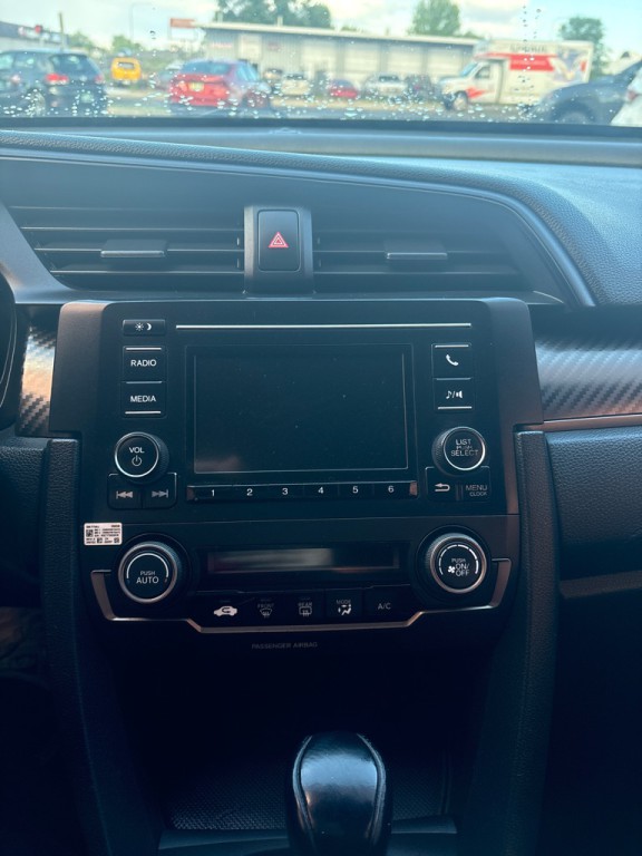 2018 Honda Civic Image 19