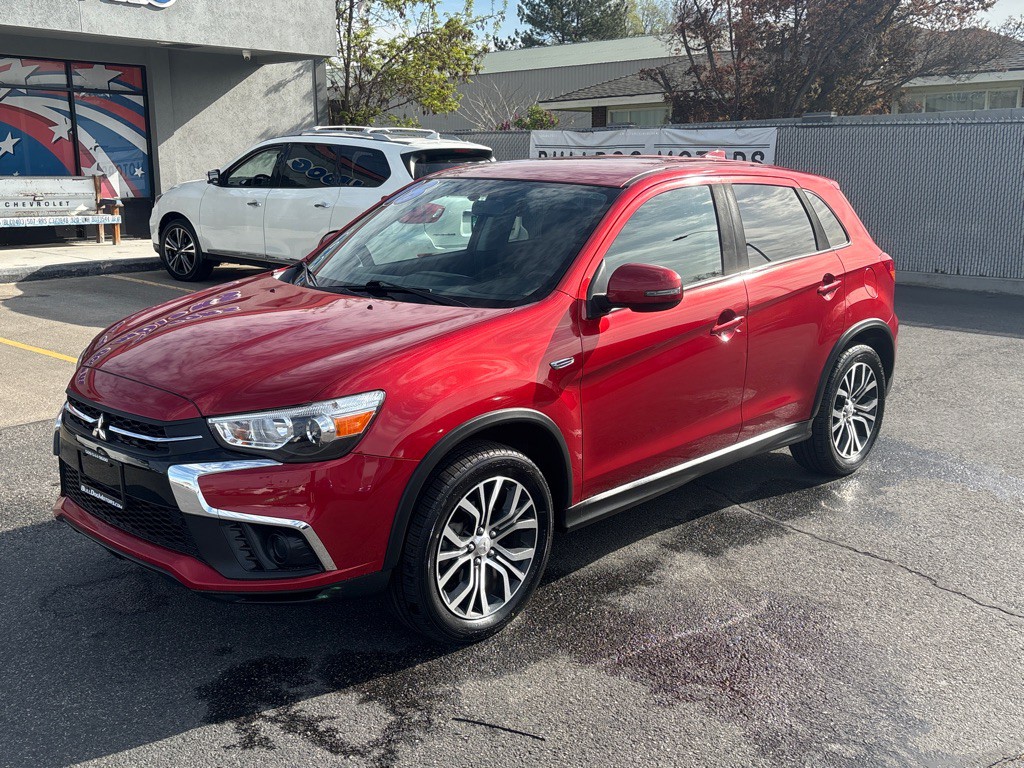 2018 Mitsubishi Outlander Image 1