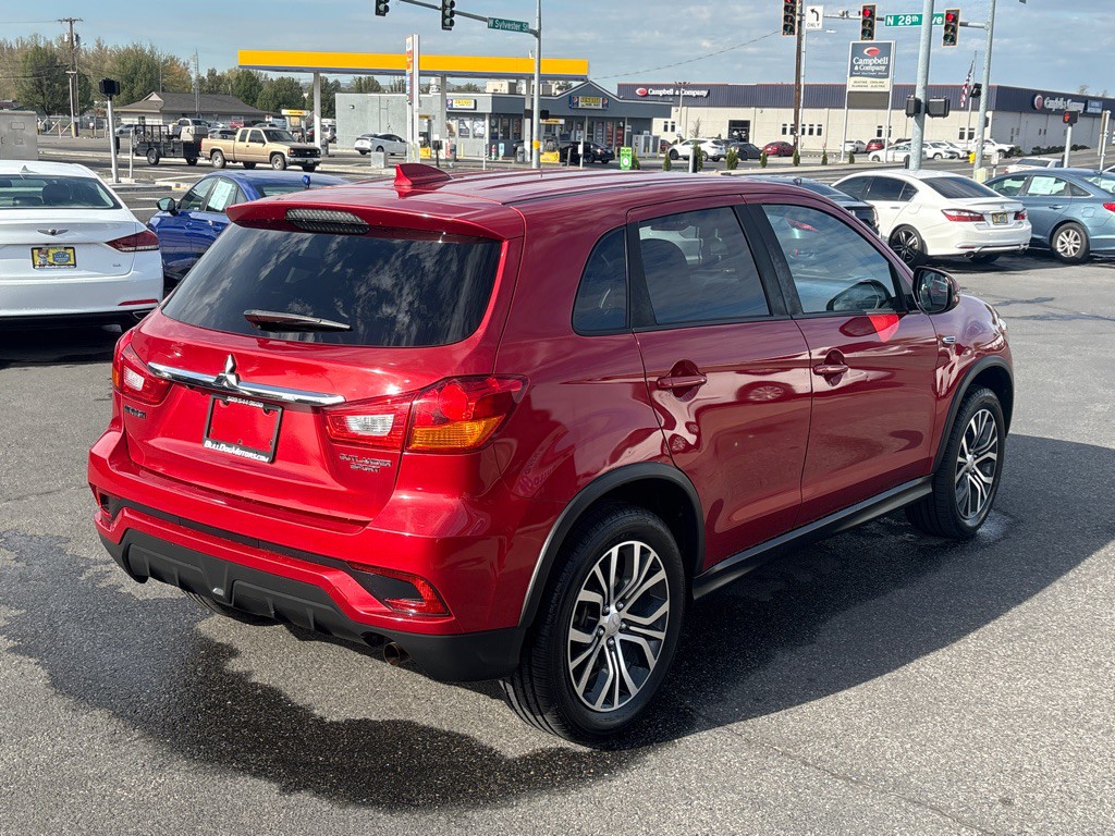 2018 Mitsubishi Outlander Image 7
