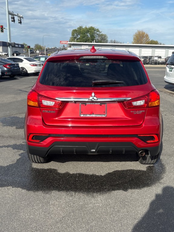 2018 Mitsubishi Outlander Image 8