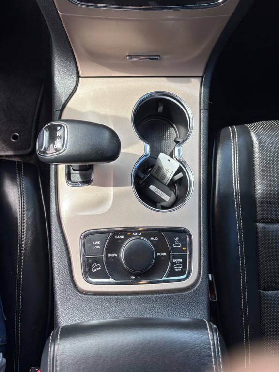 2015 Jeep Grand Cherokee Image 16