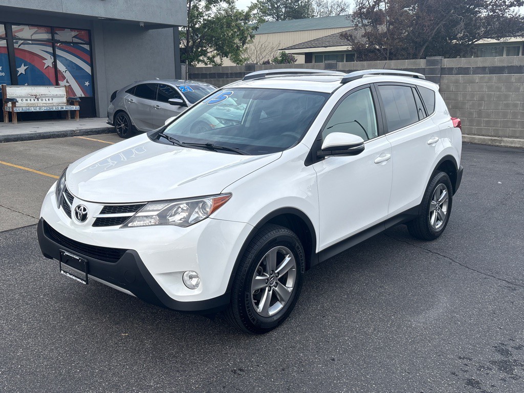 2015 Toyota Rav4 Image 1