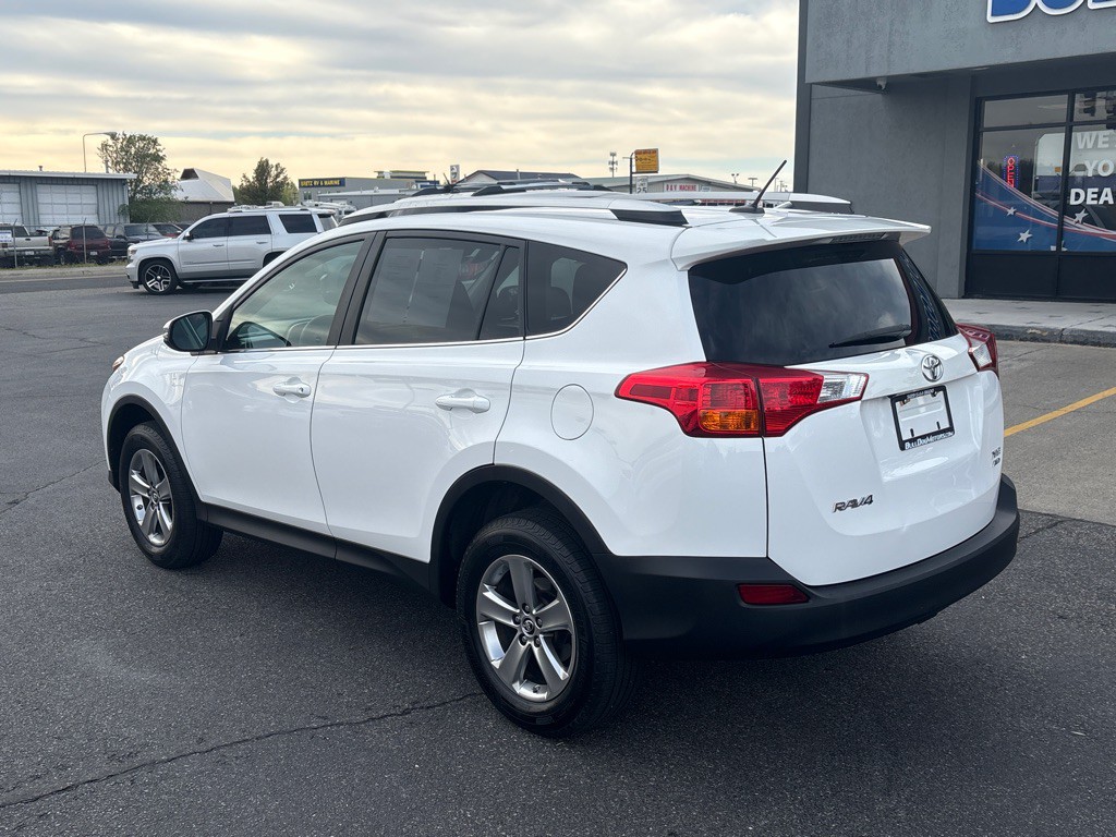 2015 Toyota Rav4 Image 3