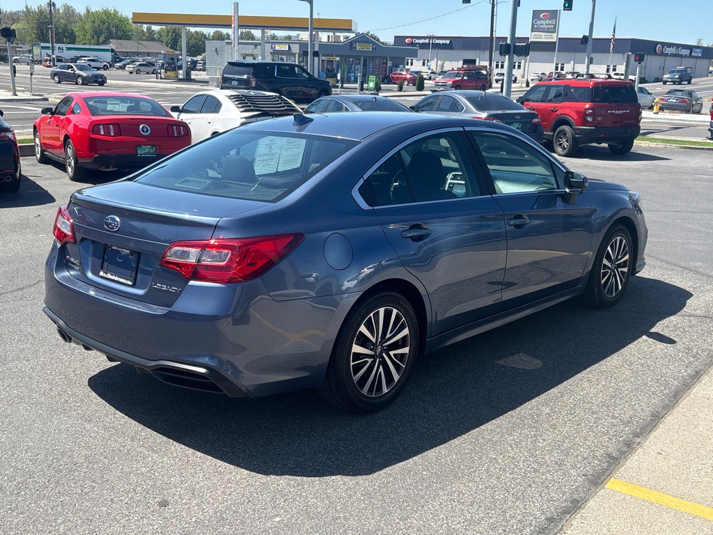 2018 Subaru Legacy Image 7