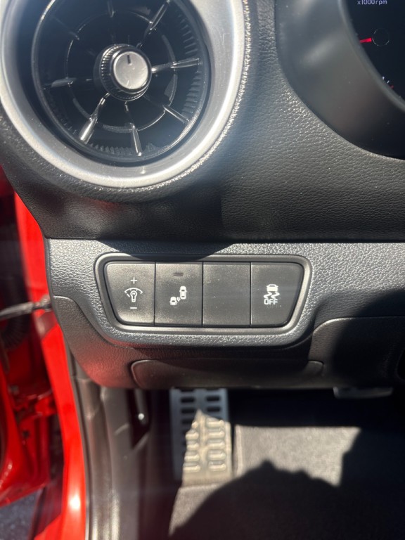 2023 Kia Forte Image 16