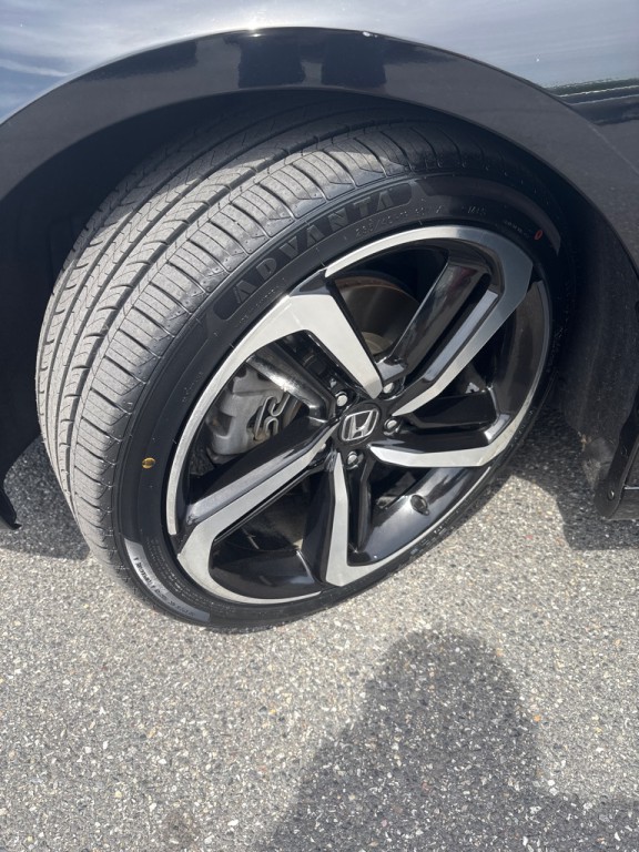 2020 Honda Accord Image 9