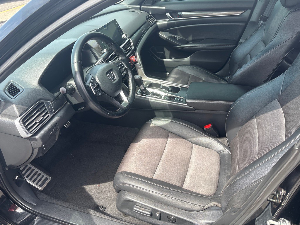 2020 Honda Accord Image 12