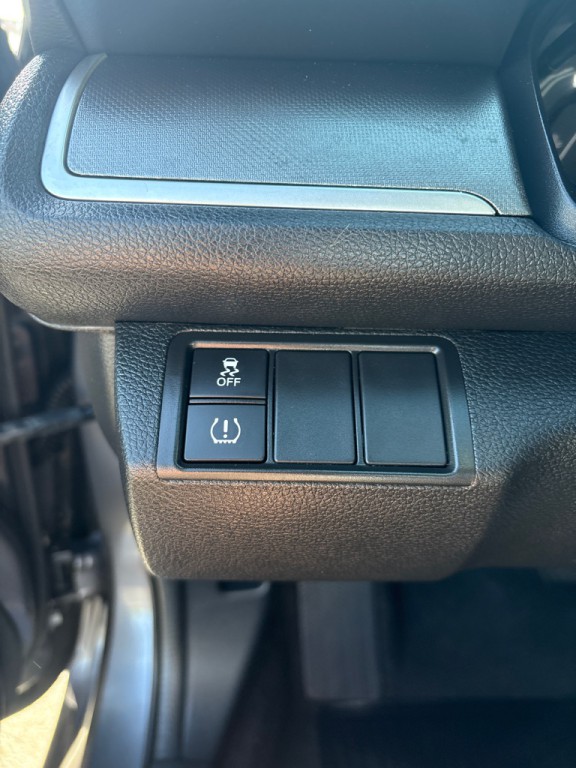 2018 Honda Civic Image 15