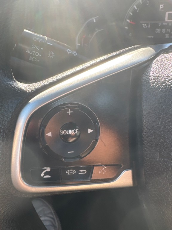 2018 Honda Civic Image 17