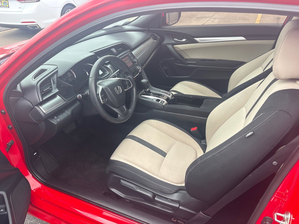 2016 Honda Civic Image 12