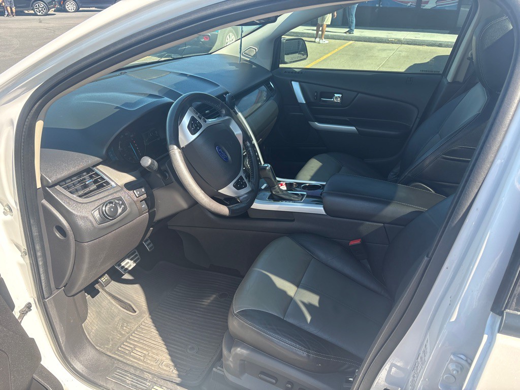 2014 Ford Edge Image 12