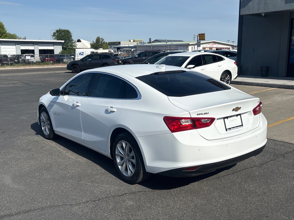 2024 Chevrolet Malibu Image 3