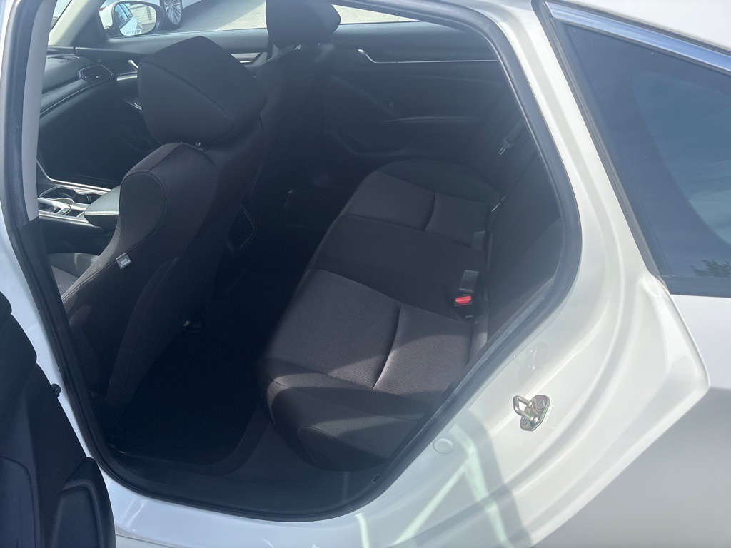 2019 Honda Accord Image 13