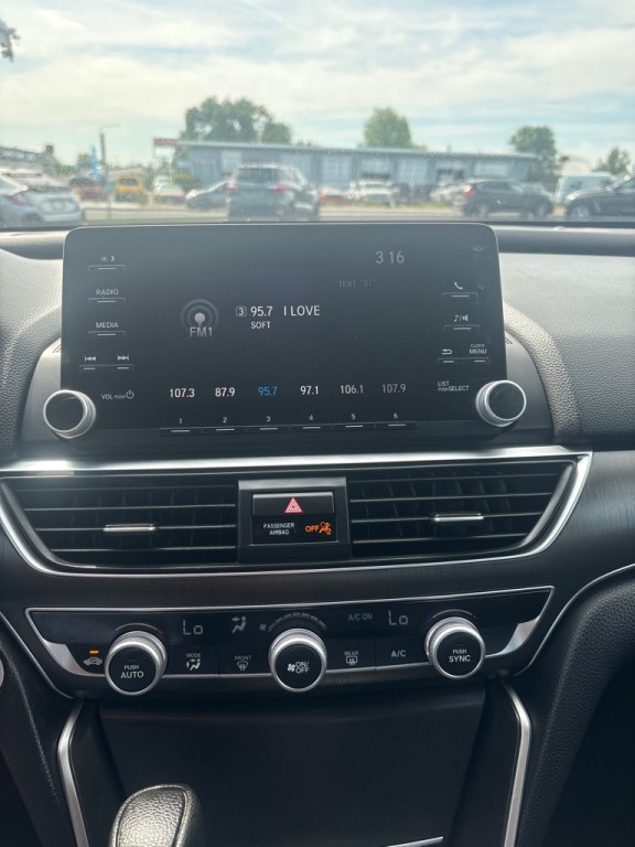 2019 Honda Accord Image 20
