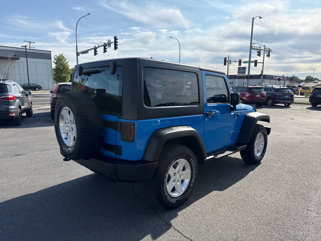 2011 Jeep Wrangler Image 5