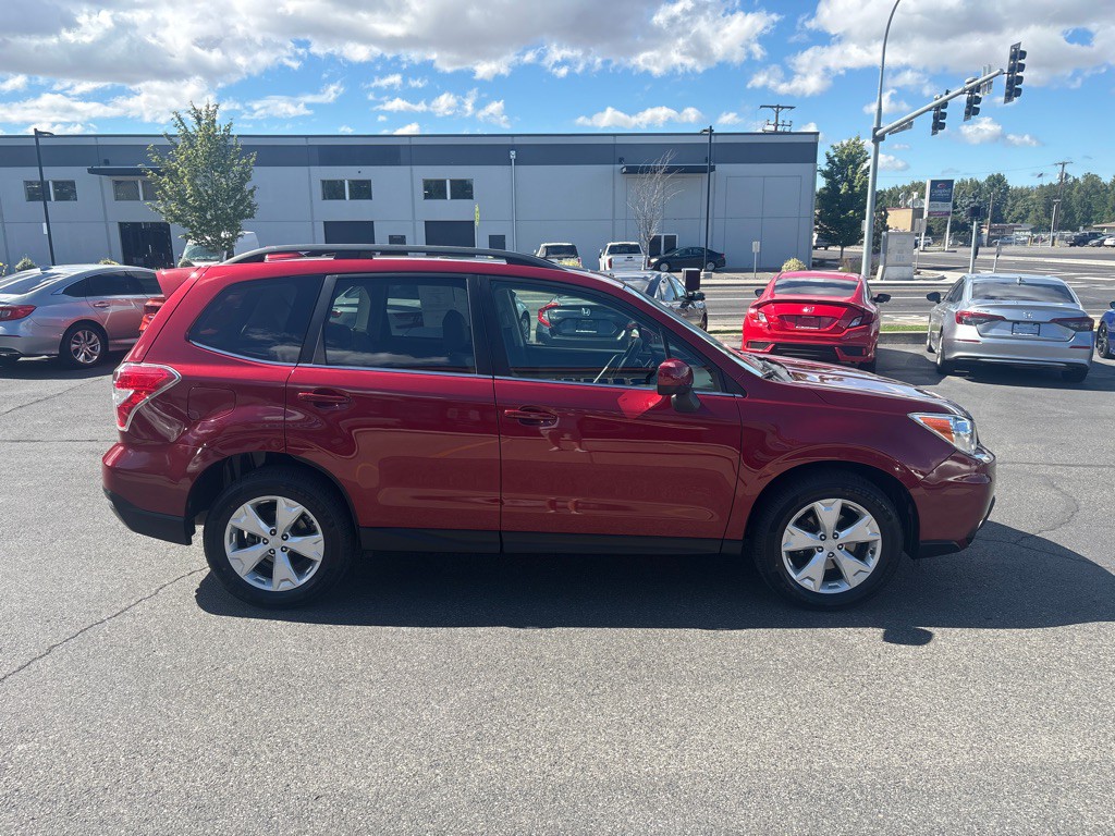 2016 Subaru Forester Image 6