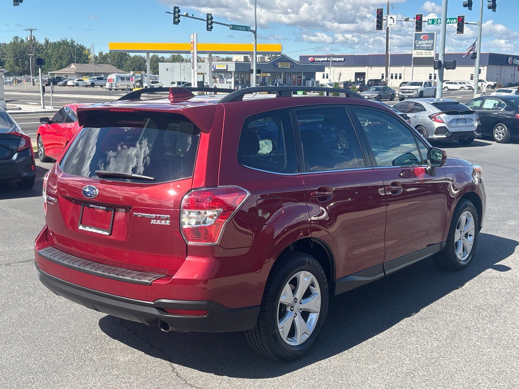 2016 Subaru Forester Image 7
