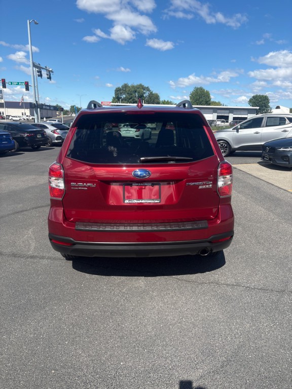 2016 Subaru Forester Image 8