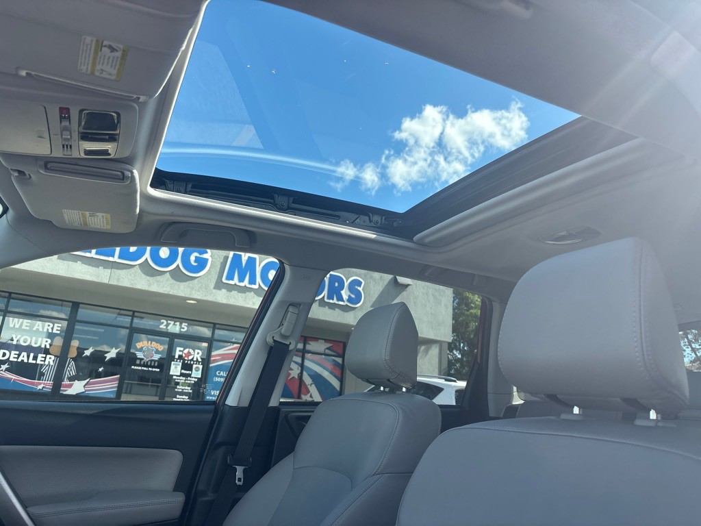 2016 Subaru Forester Image 14