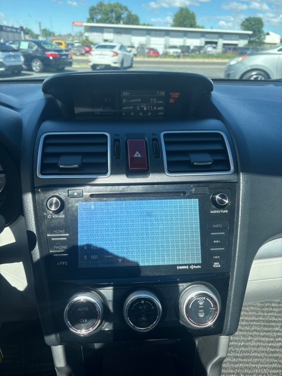 2016 Subaru Forester Image 21
