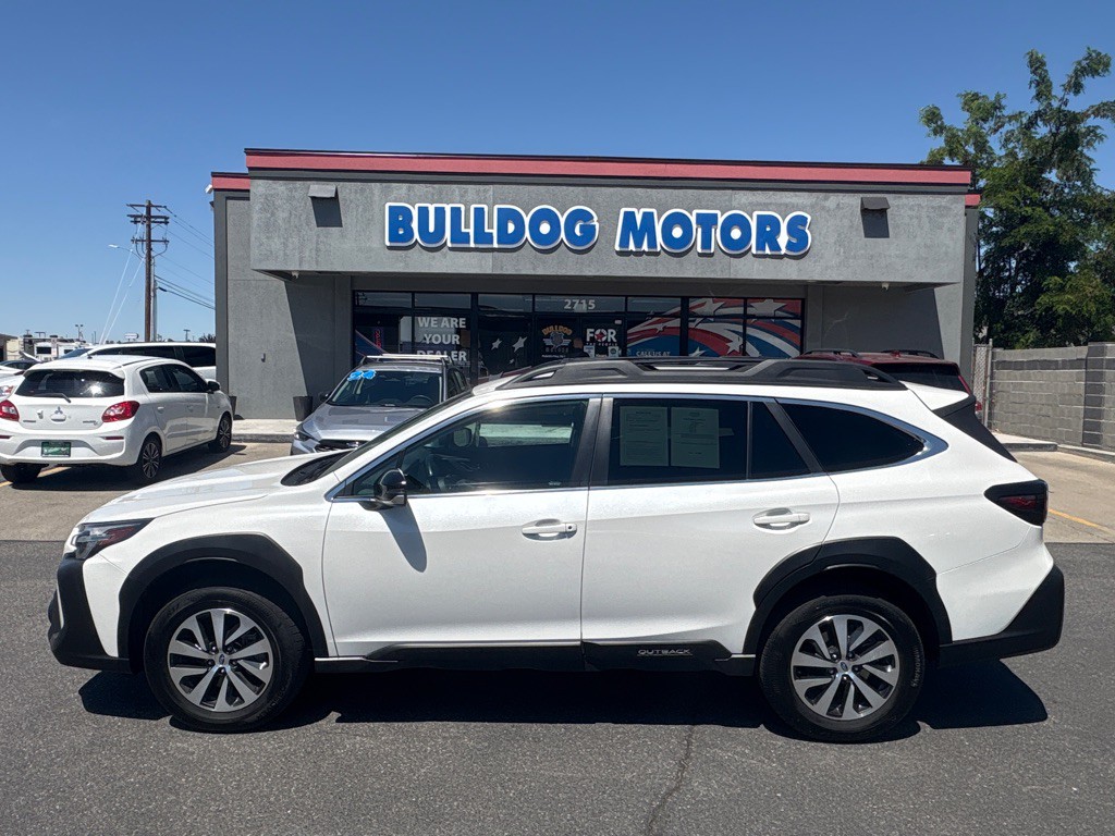 2023 Subaru Outback Image 2