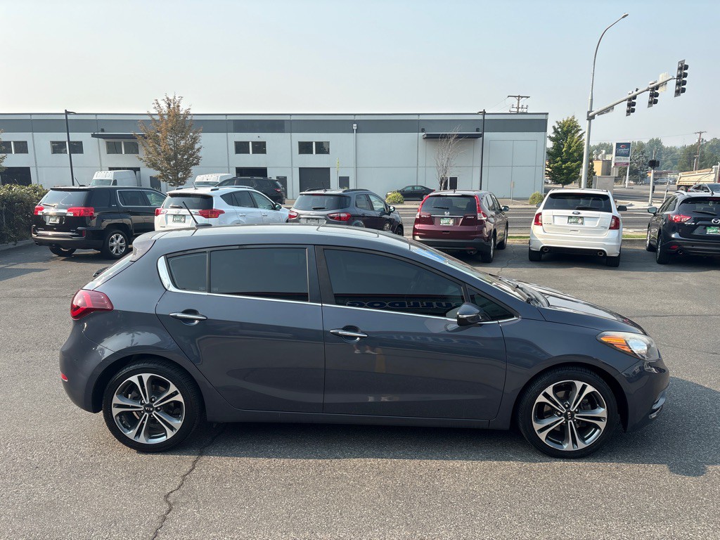 2016 Kia Forte Image 6