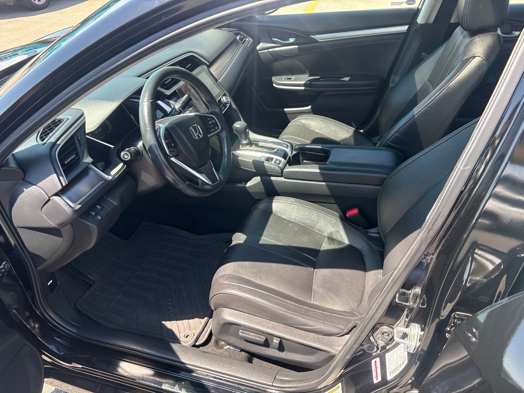 2016 Honda Civic Image 12