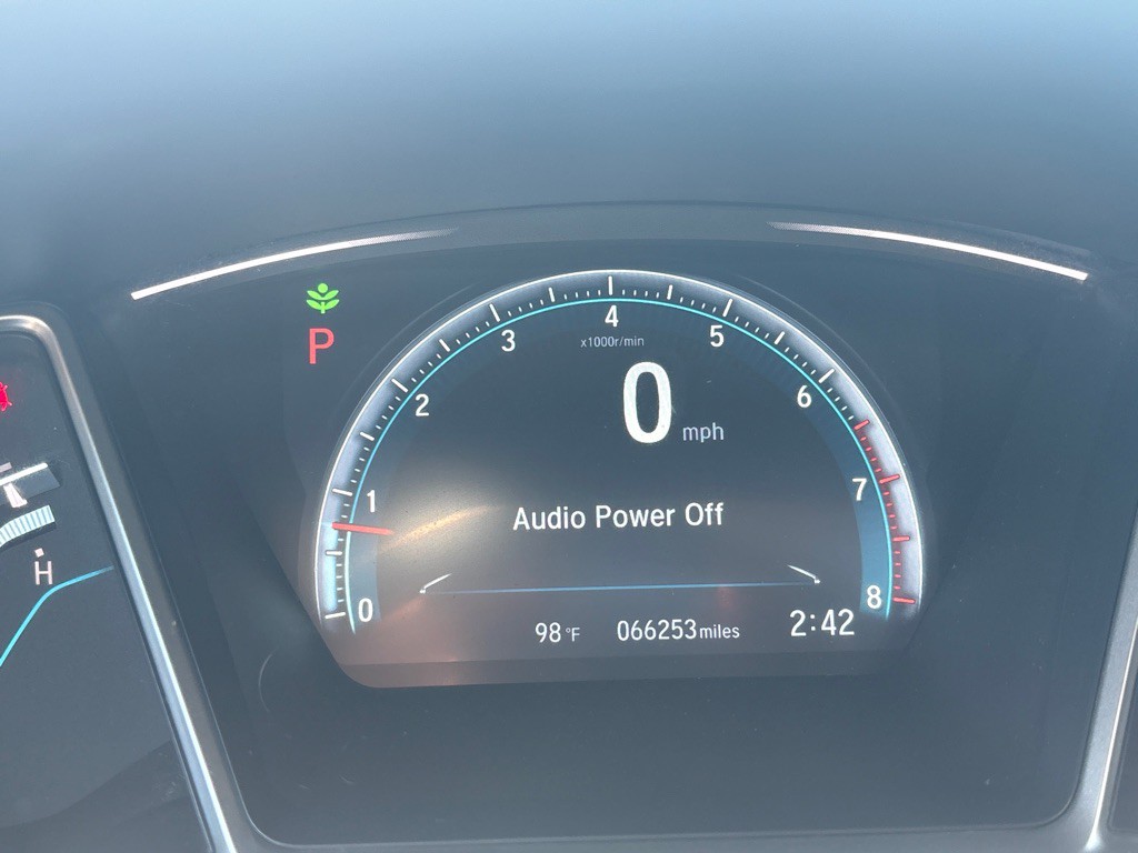 2016 Honda Civic Image 16
