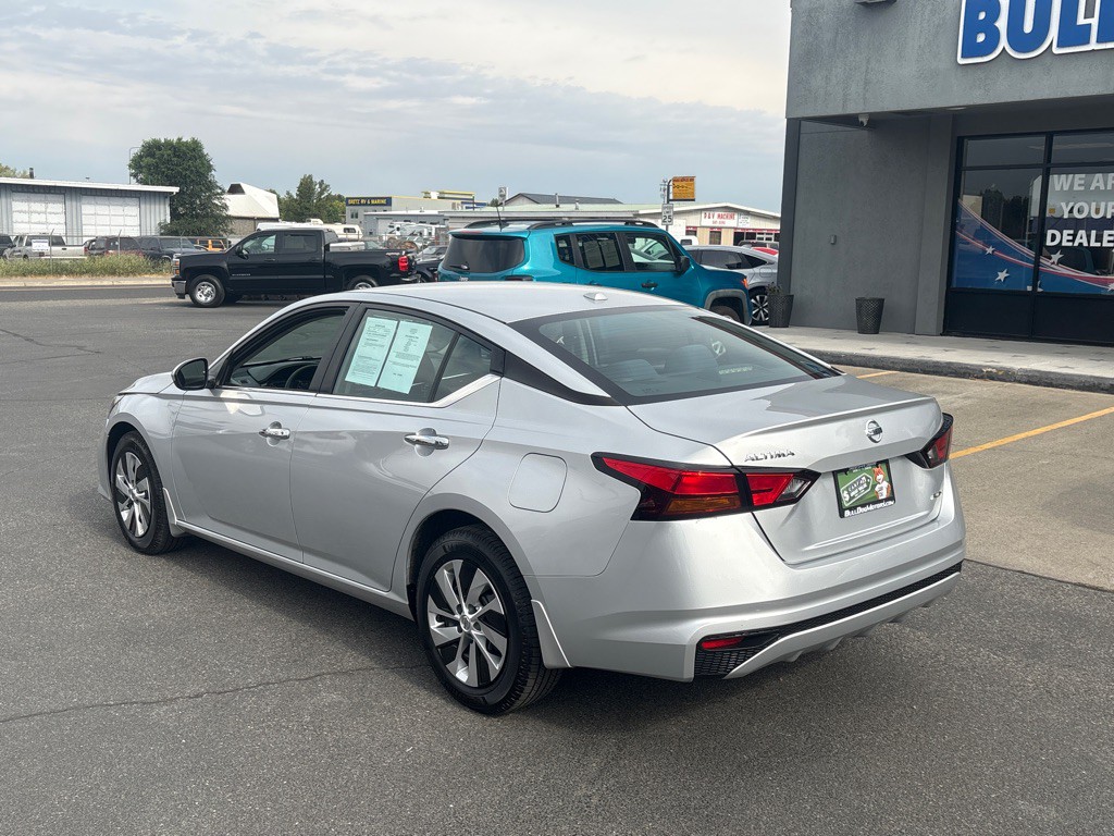 2019 Nissan Altima Image 3