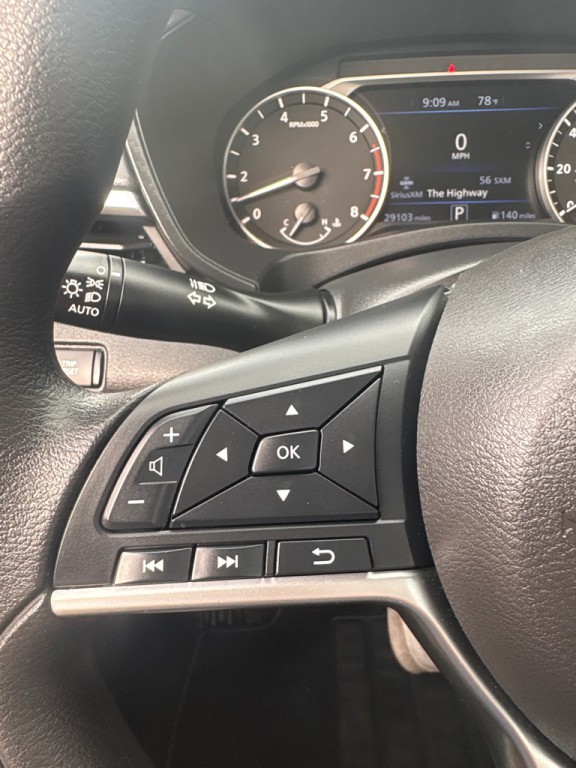 2019 Nissan Altima Image 17