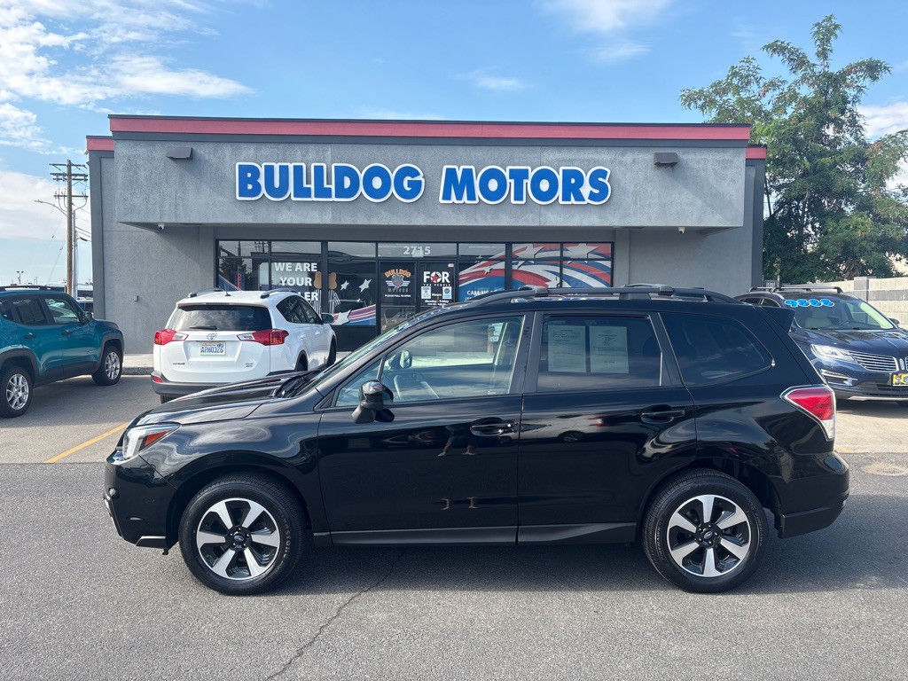 2017 Subaru Forester Image 2