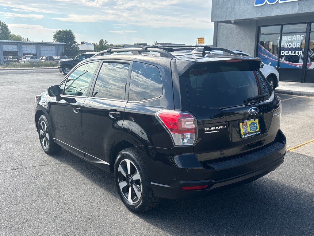 2017 Subaru Forester Image 3