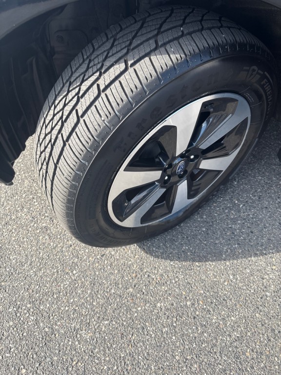 2017 Subaru Forester Image 9