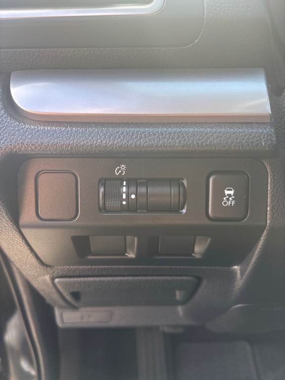 2017 Subaru Forester Image 16