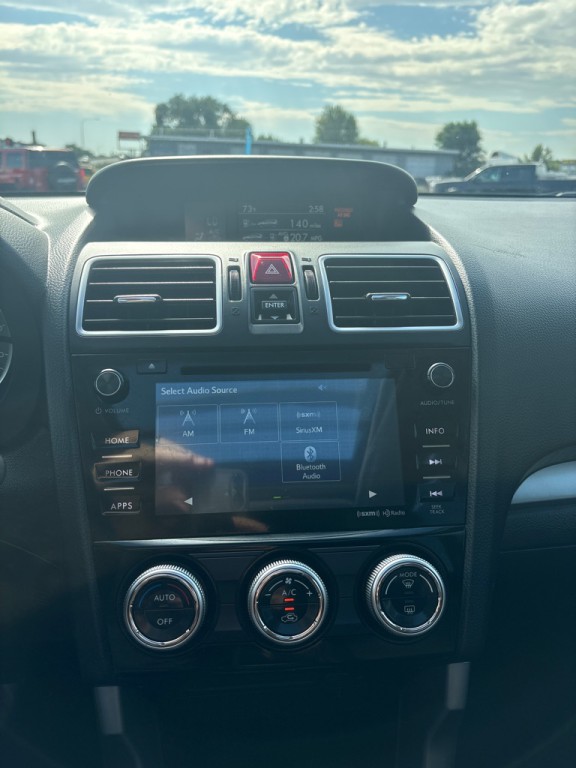 2017 Subaru Forester Image 21