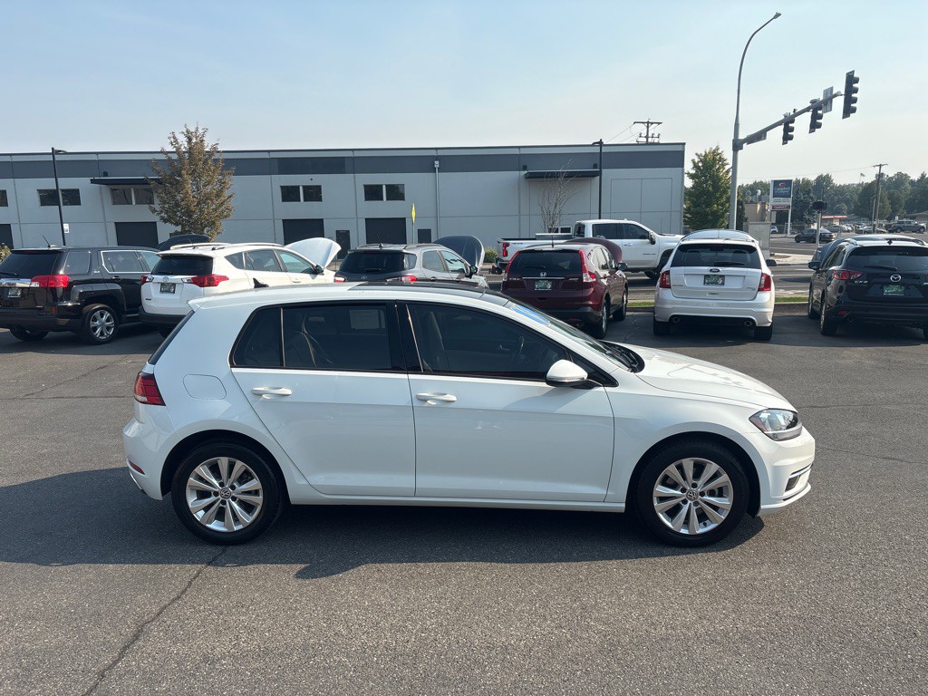 2019 Volkswagen Golf Image 6