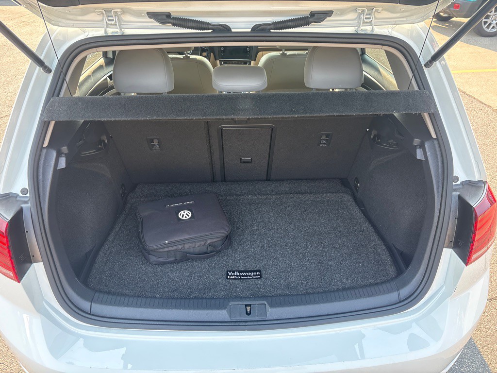 2019 Volkswagen Golf Image 11