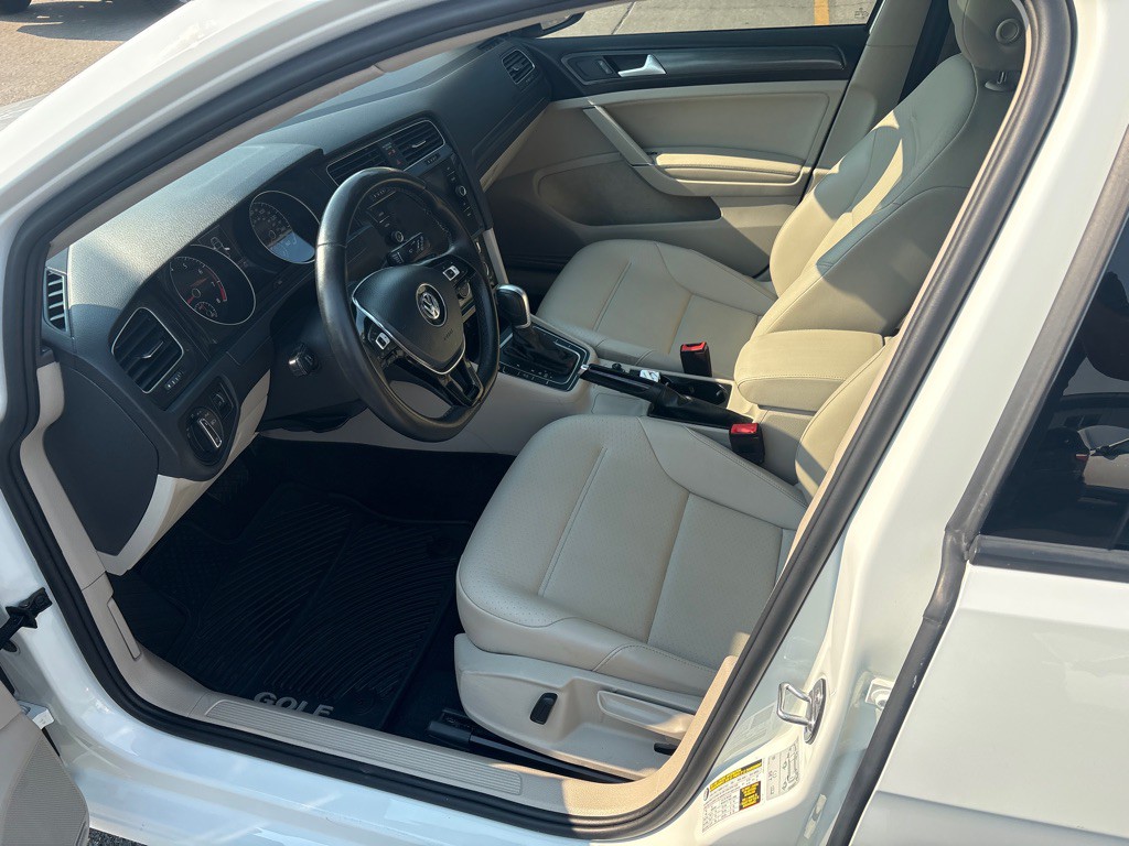 2019 Volkswagen Golf Image 12